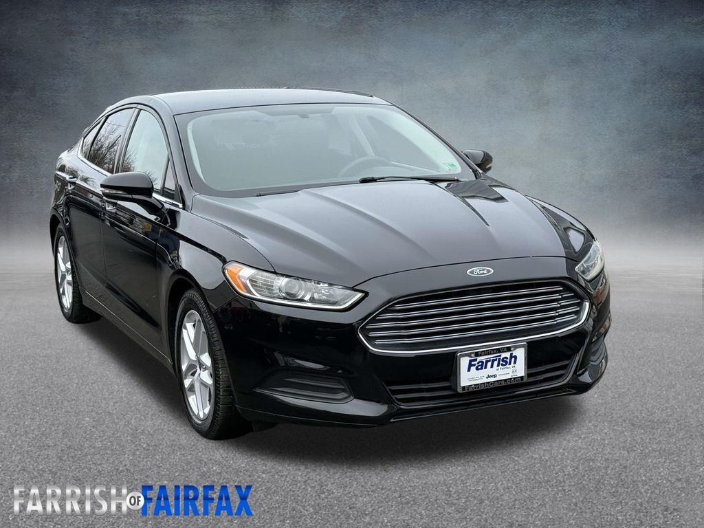 2016 Ford Fusion SE
