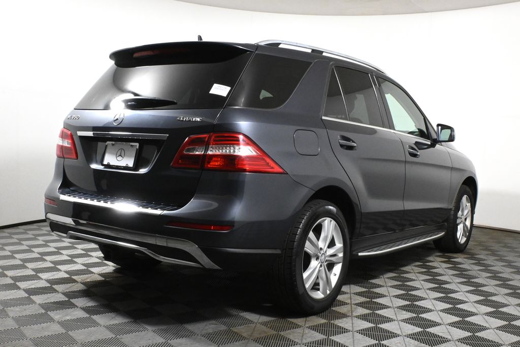 Thumbnail: 2015 Mercedes-Benz M-Class - 7