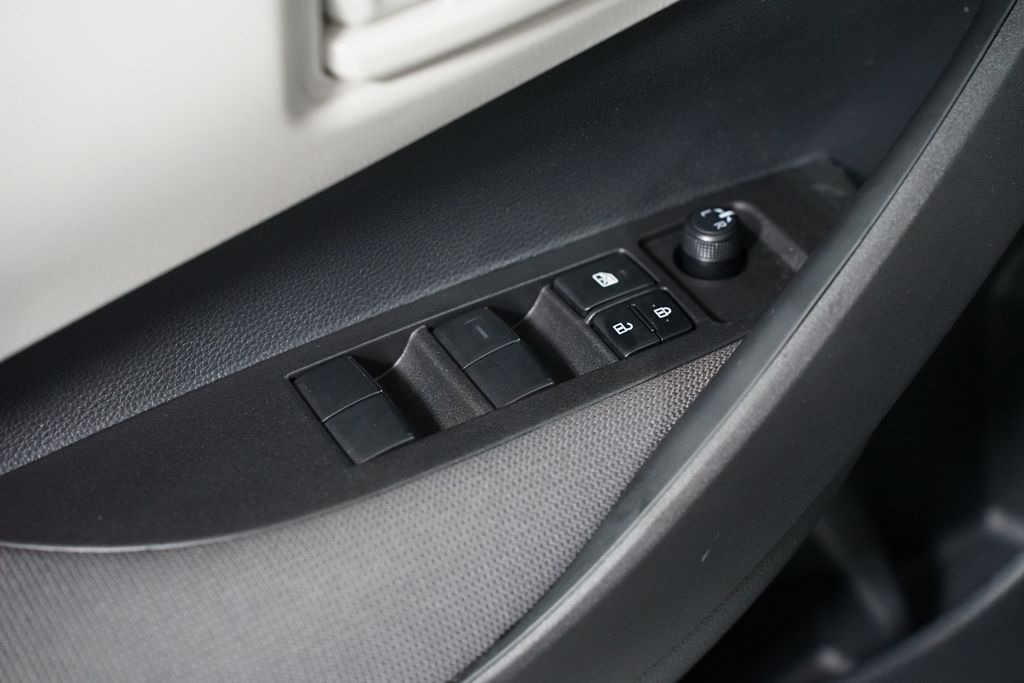 Thumbnail: 2025 Toyota Corolla - 28