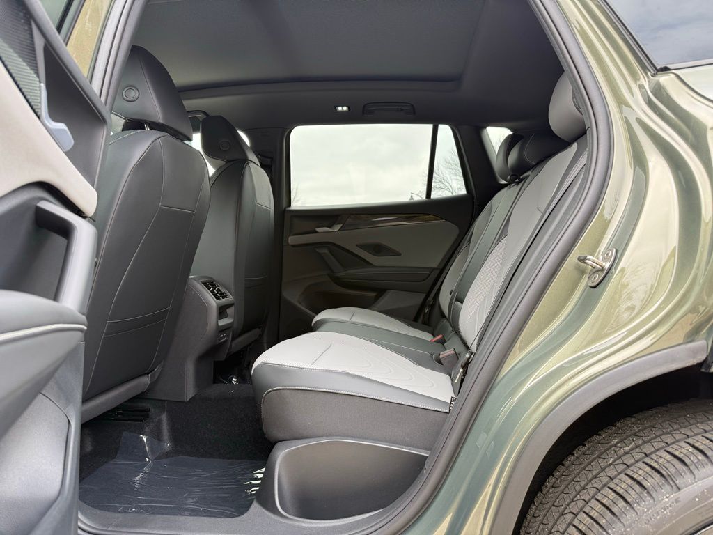 New 2026 Green Volkswagen 2.0T SE R-Line Black image 20