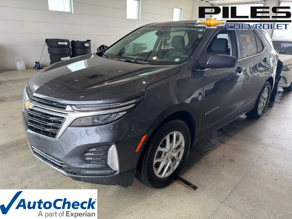 Chevrolet Equinox LT FWD with 1LT