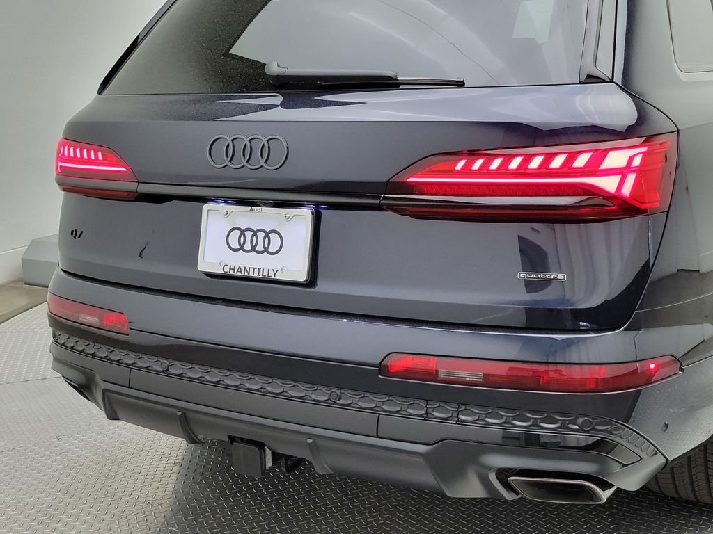 Thumbnail: 2026 Audi Q7 - 7