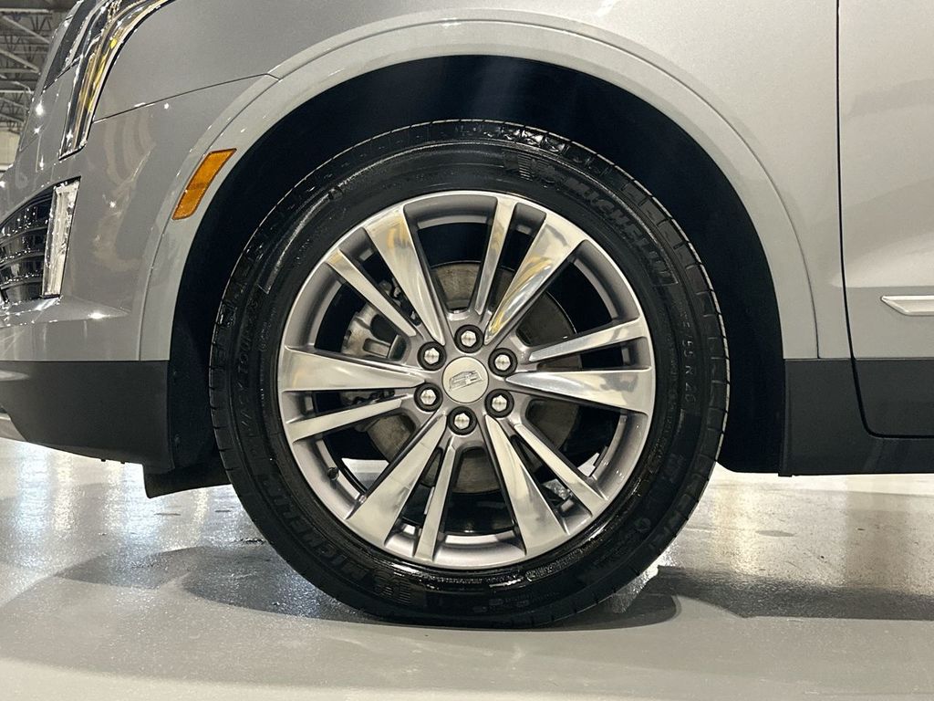 Thumbnail: 2025 Cadillac XT5 - 5