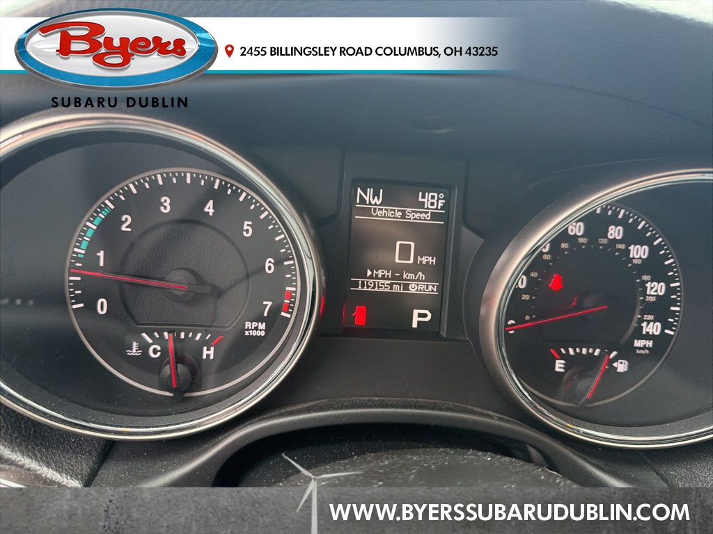 Bright Silver Metallic Clearcoat 2013 Jeep Grand Cherokee Laredo 4WD SUV / Crossover Four-Wheel Drive 5-Speed Automatic