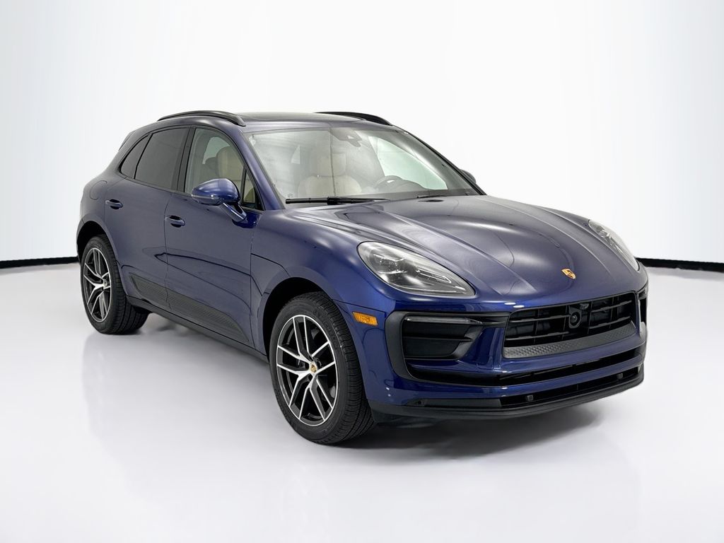 Thumbnail: 2024 Porsche Macan - 9