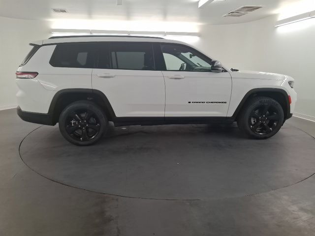 2022 Jeep Grand Cherokee L Altitude — photo 8