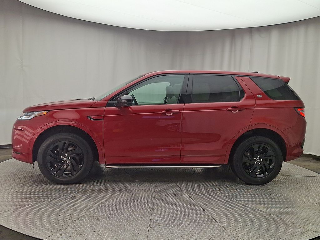 Thumbnail: 2025 Land Rover Discovery Sport - 7