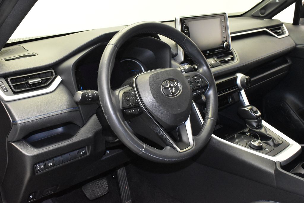 Thumbnail: 2019 Toyota RAV4 - 14