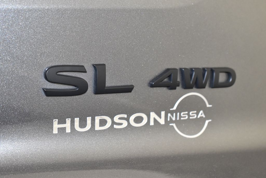 Thumbnail: 2023 Nissan Pathfinder - 9