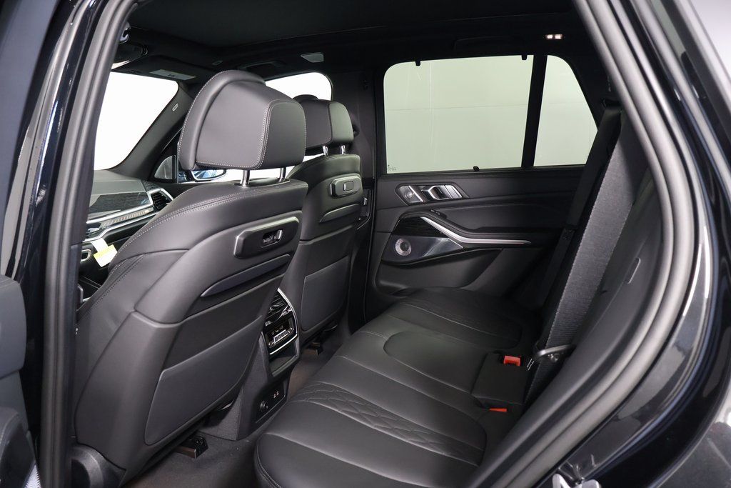 Thumbnail: 2026 BMW X5 - 6