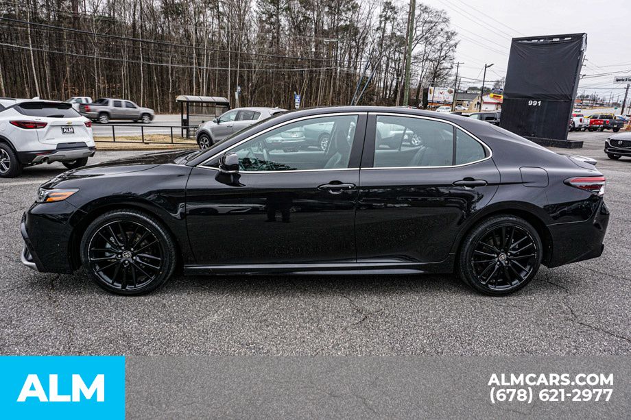 2023 Toyota Camry XSE photo 3