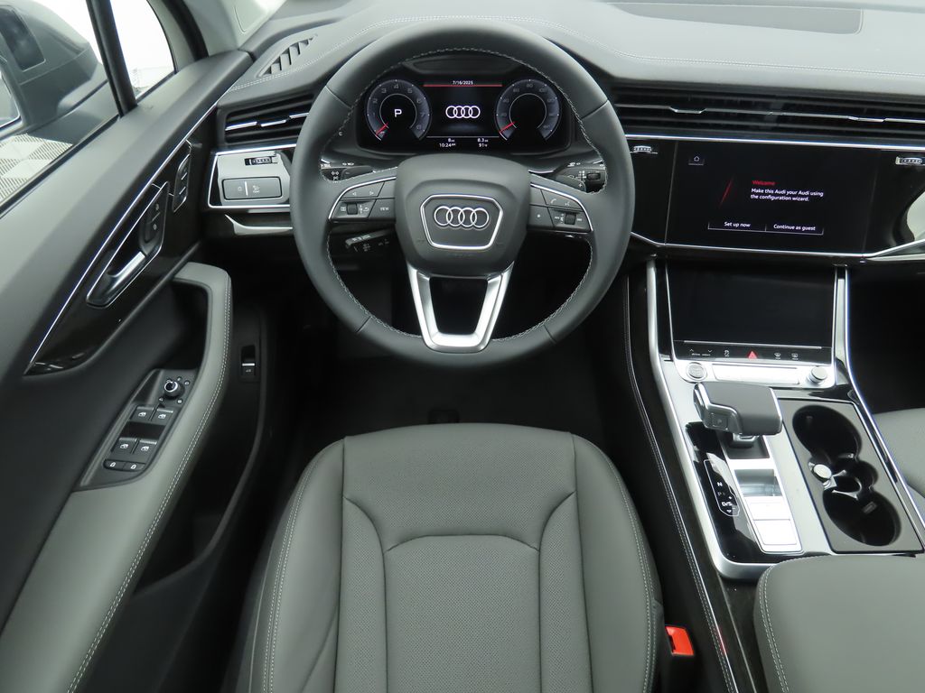 Thumbnail: 2025 Audi Q7 - 10