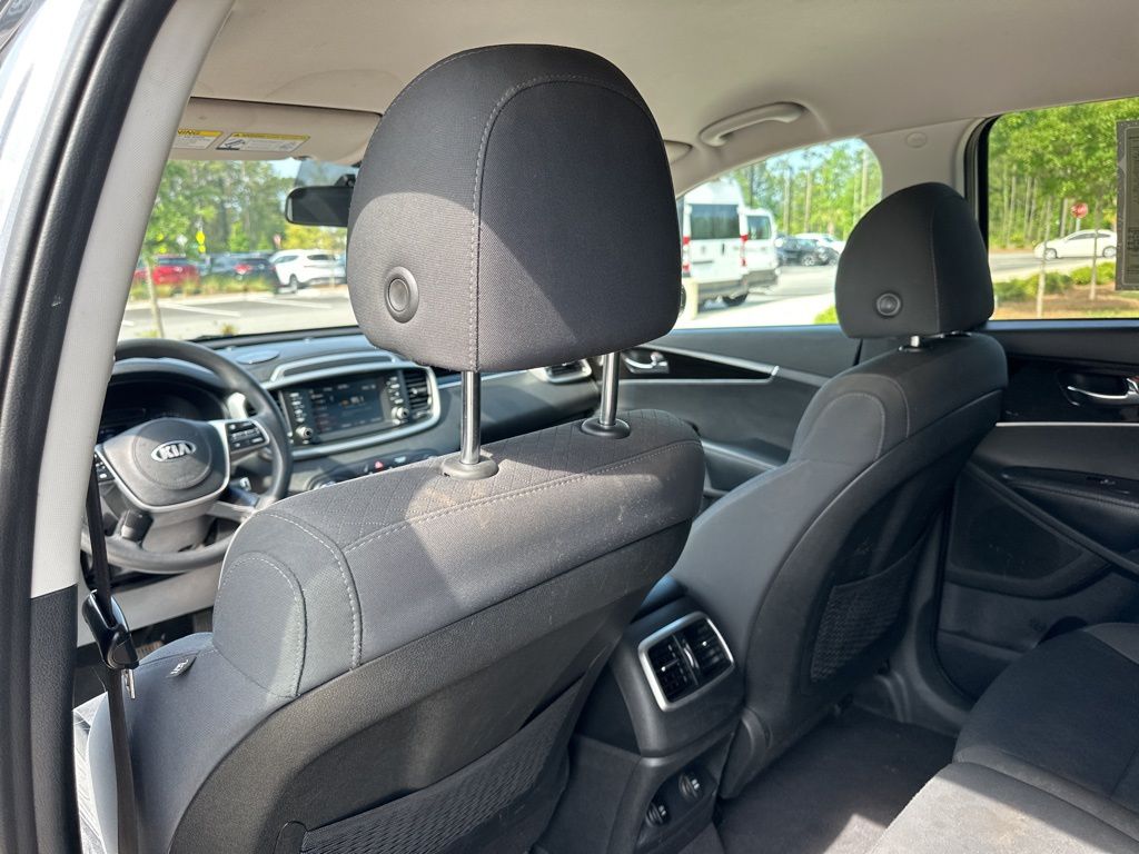 2020 Everlasting Silver Kia Sorento LX AWD SUV
