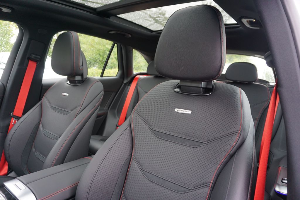 Thumbnail: 2026 Mercedes-Benz GLC - 11