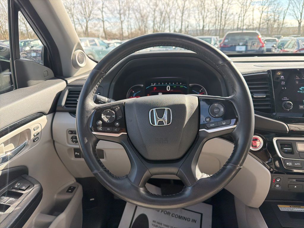 Thumbnail: 2019 Honda Pilot - 13