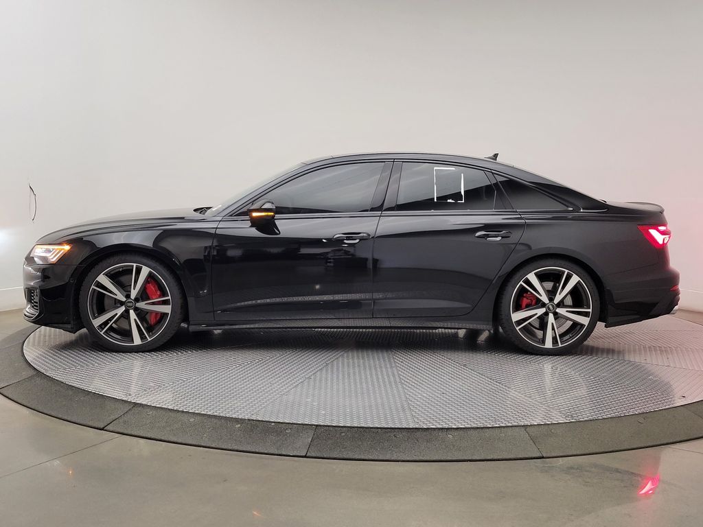 Thumbnail: 2022 Audi S6 - 3