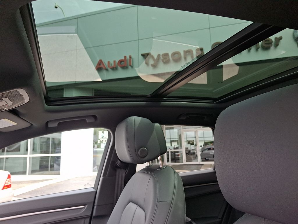 Thumbnail: 2023 Audi Q3 - 14