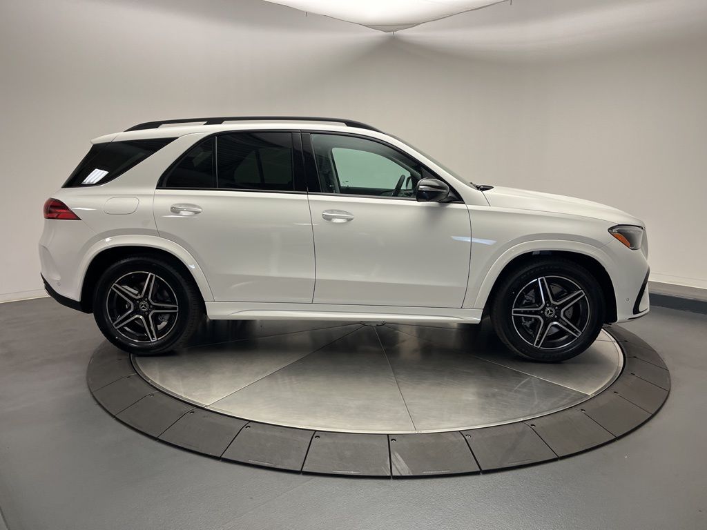 Thumbnail: 2026 Mercedes-Benz GLE - 8
