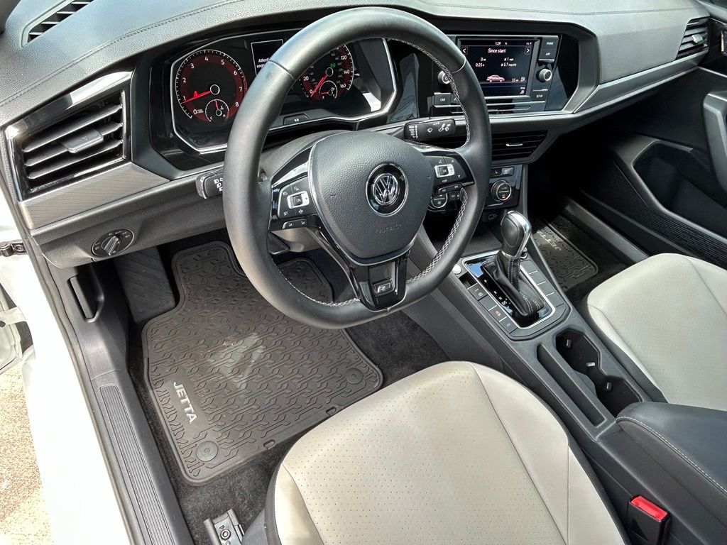 Used 2019 Pure White Volkswagen R-Line image 16