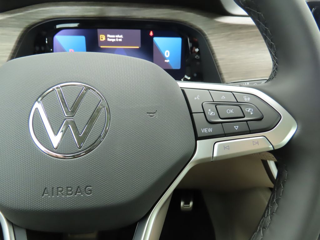 2025 Volkswagen Atlas SEL 13