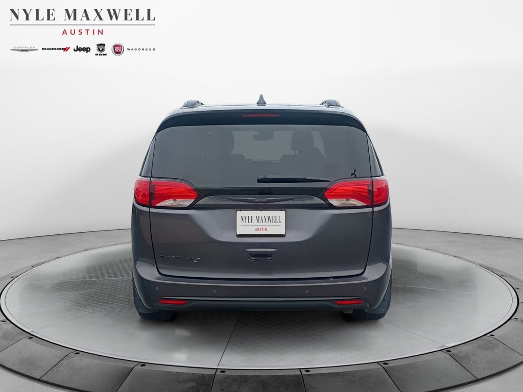 Used Car 2019 Chrysler Pacifica  Touring Plus For Sale Under $20,000 In Austin, Texas