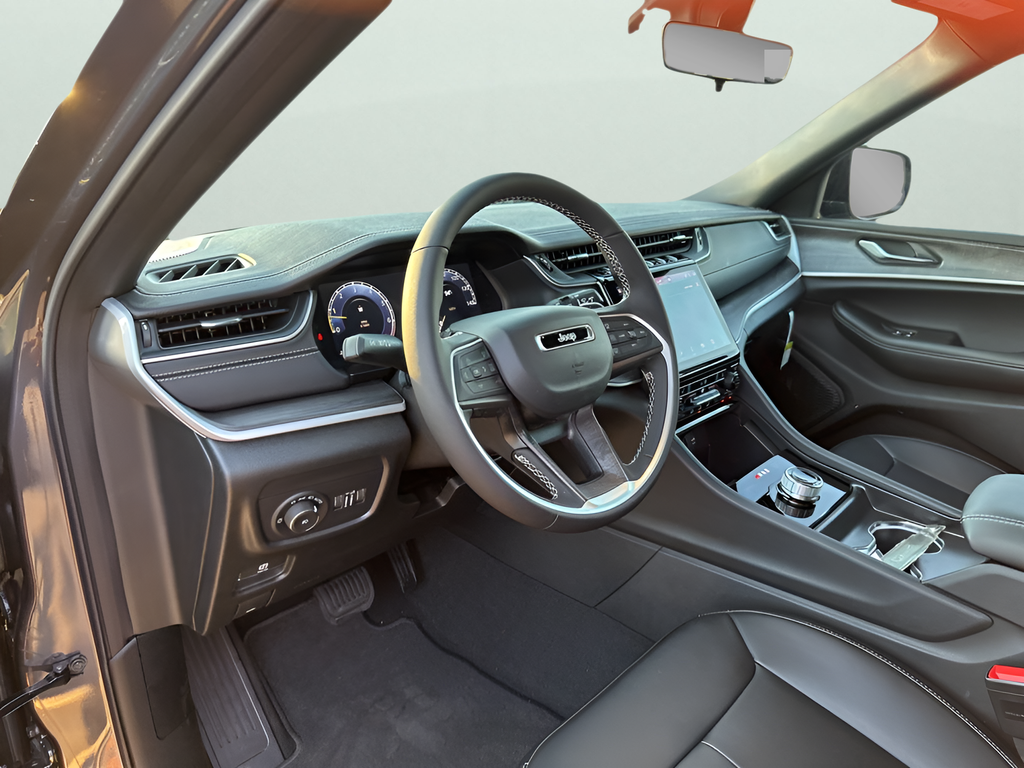 New Car 2025 Jeep Grand Cherokee L  Limited For Sale Under $50,000 In Austin, Texas