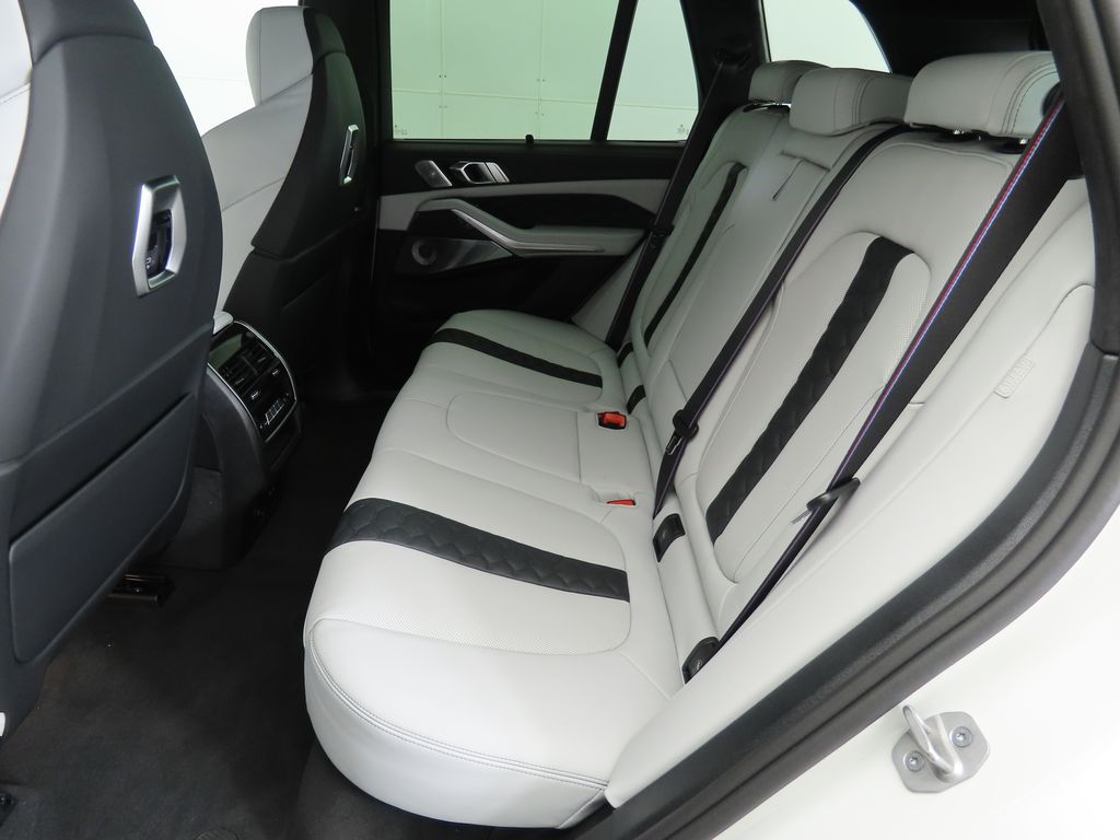 Thumbnail: 2026 BMW X5 - 21