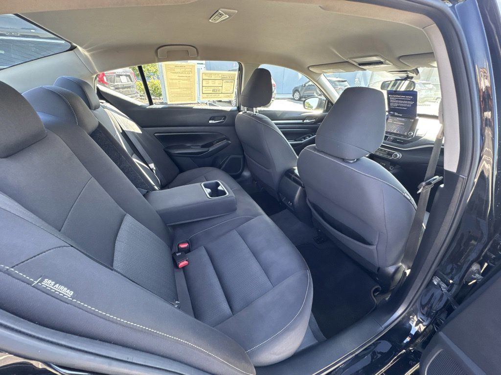 2021 Nissan Altima SV FWD