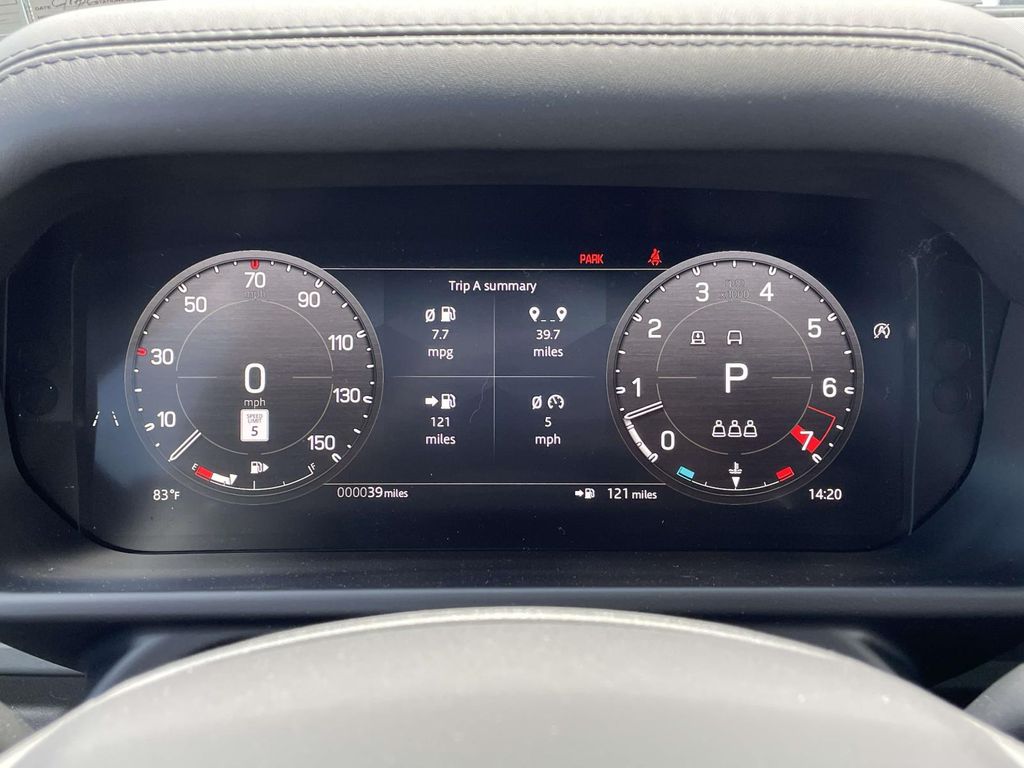 New 2026 Red Land Rover X-Dynamic SE image 39