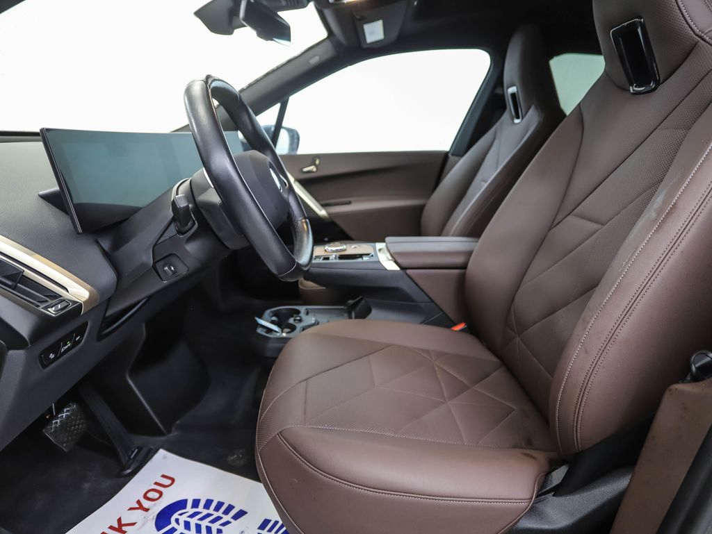2023 BMW iX xDrive50 11