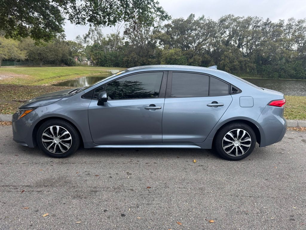 2020 Toyota Corolla LE 2