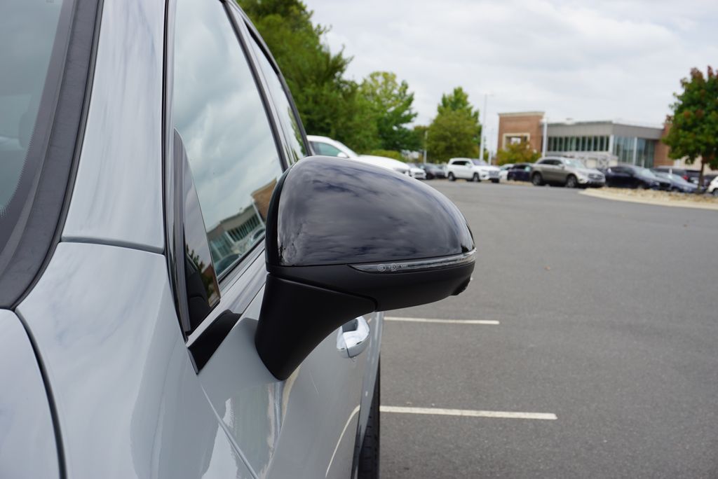 Thumbnail: 2026 Mercedes-Benz GLC - 15