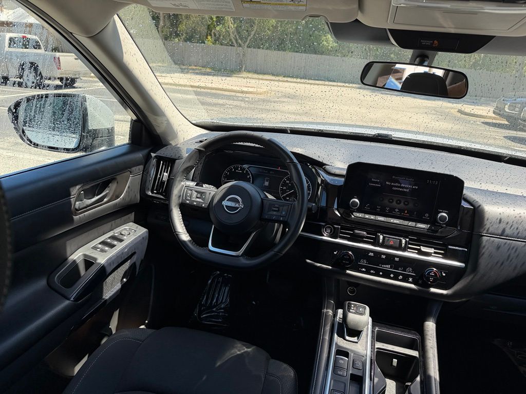 Used 2024 Nissan Pathfinder SUV