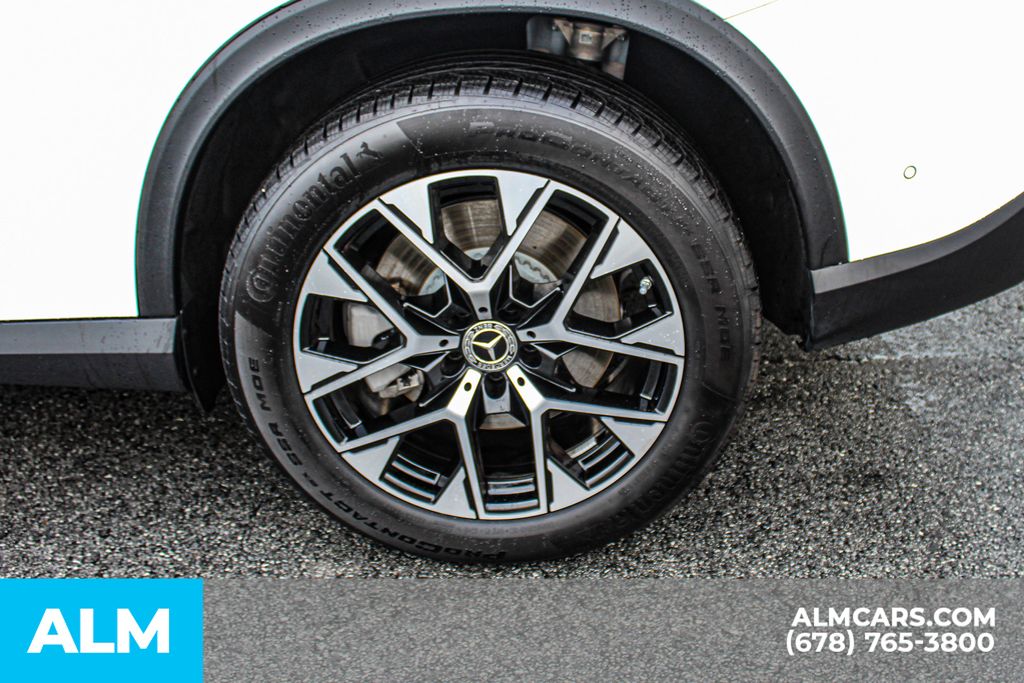 Used 2025 White Mercedes-Benz GLC 350e image 16