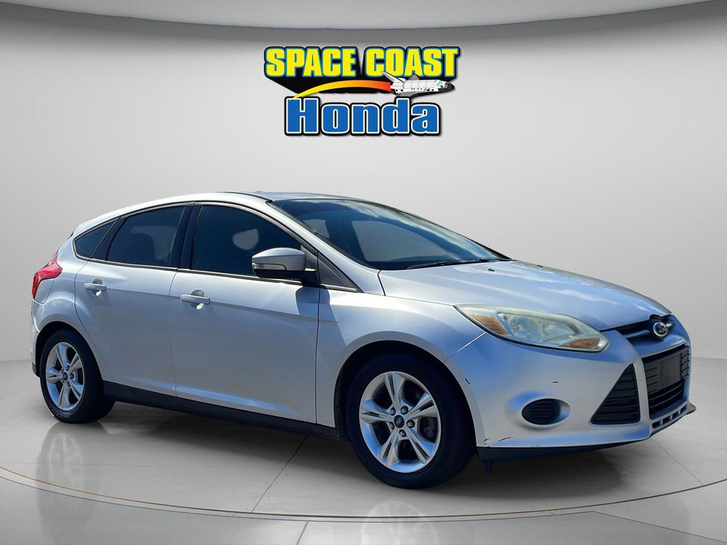 2014 Ford Focus SE Hatchback