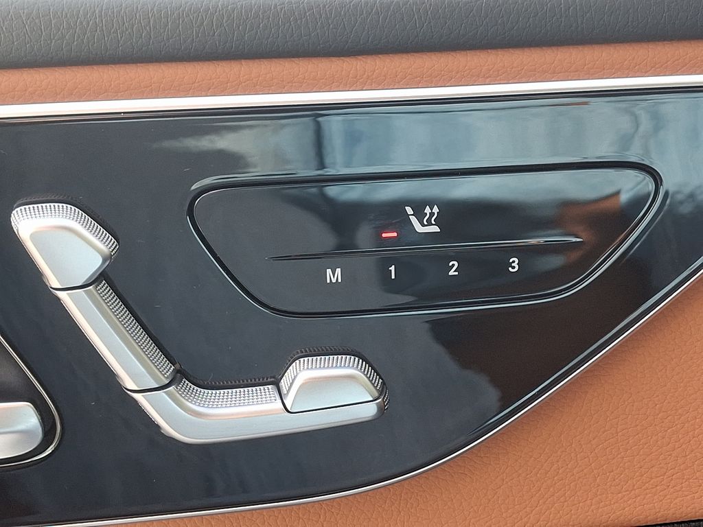 2025 Mercedes-Benz C-Class C 300 24