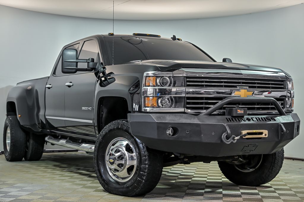 Black 2015 Chevrolet Silverado 3500HD Pickup Truck Four-Wheel Drive 6-Speed Automatic