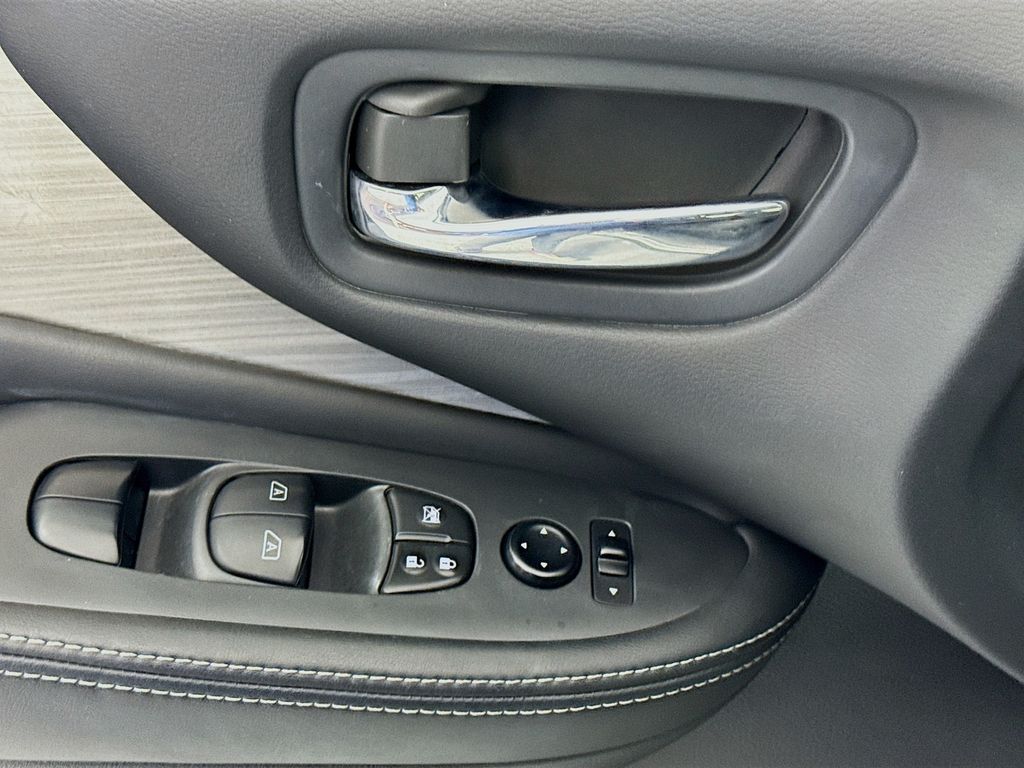 Used Car 2015 Nissan Murano  Sv For Sale Under $12,000 In Austin, Texas