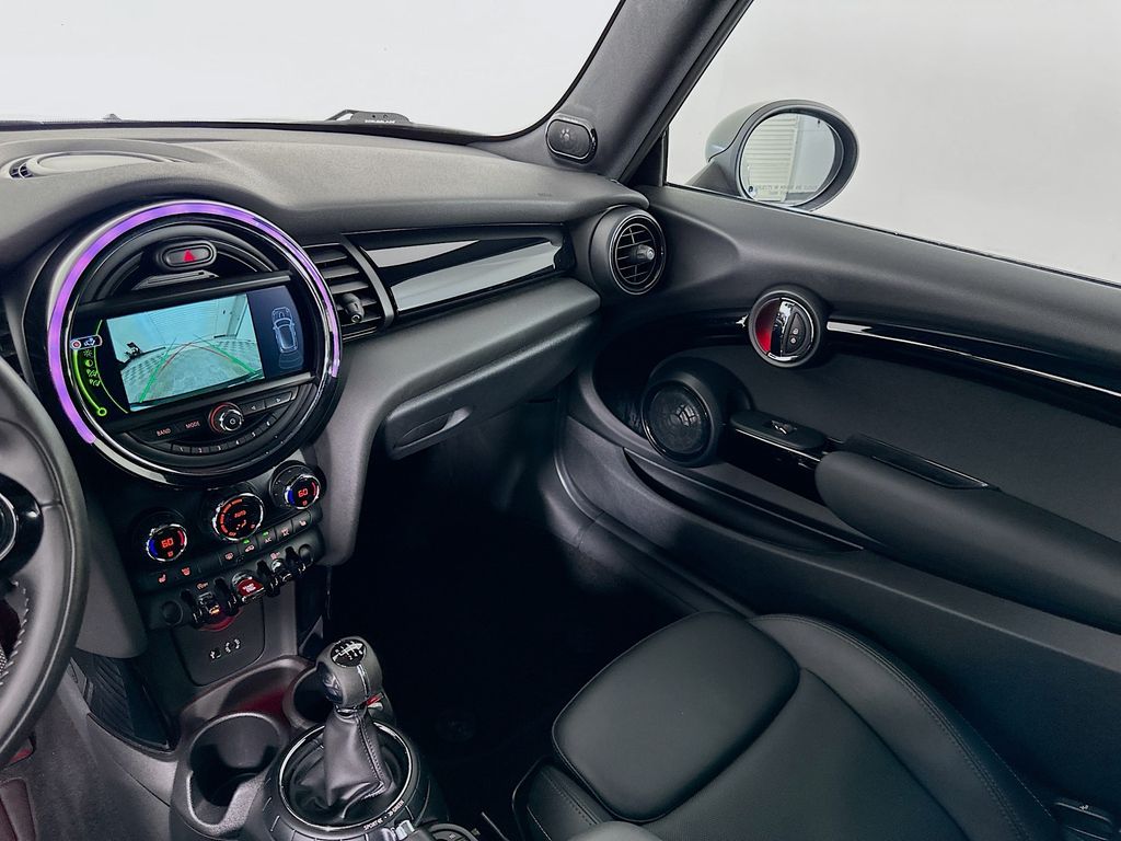 Thumbnail: 2017 MINI Cooper - 24