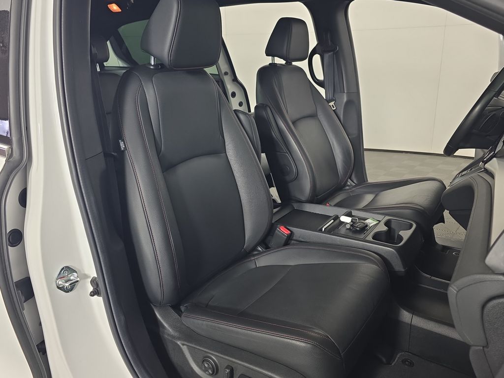 Certified Used 2025  Honda Sport-L image 21
