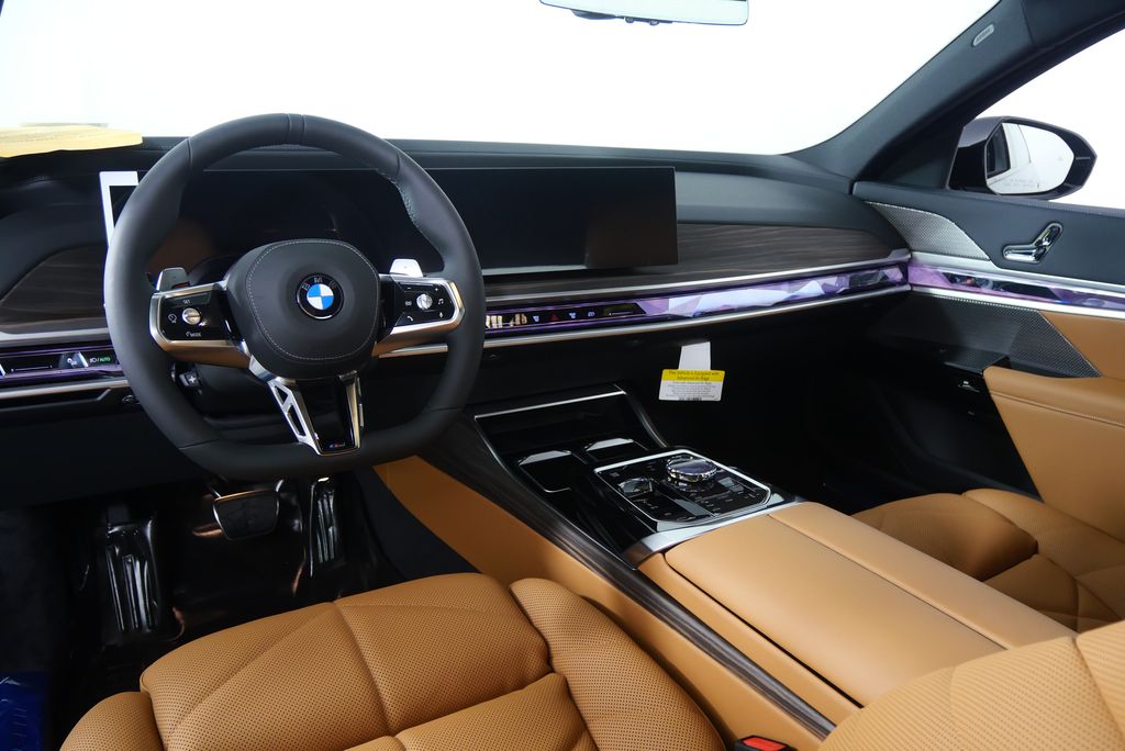 Thumbnail: 2025 BMW 7 Series - 19