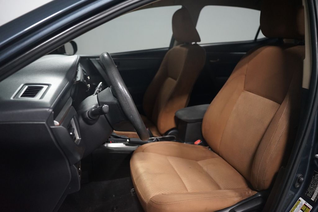 Thumbnail: 2016 Toyota Corolla - 7