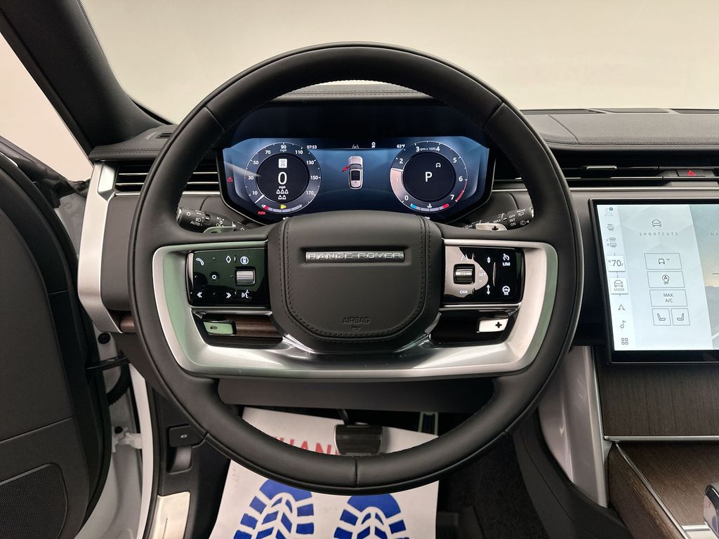 Thumbnail: 2025 Land Rover Range Rover - 11