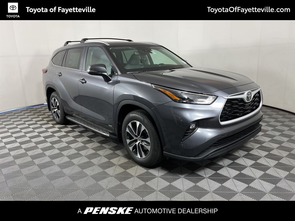2025 Toyota Highlander XLE 20