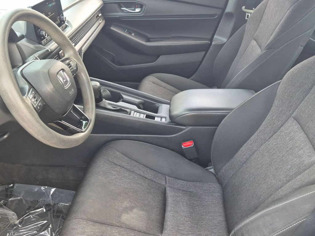 2023 Honda Accord EX - Photo 10