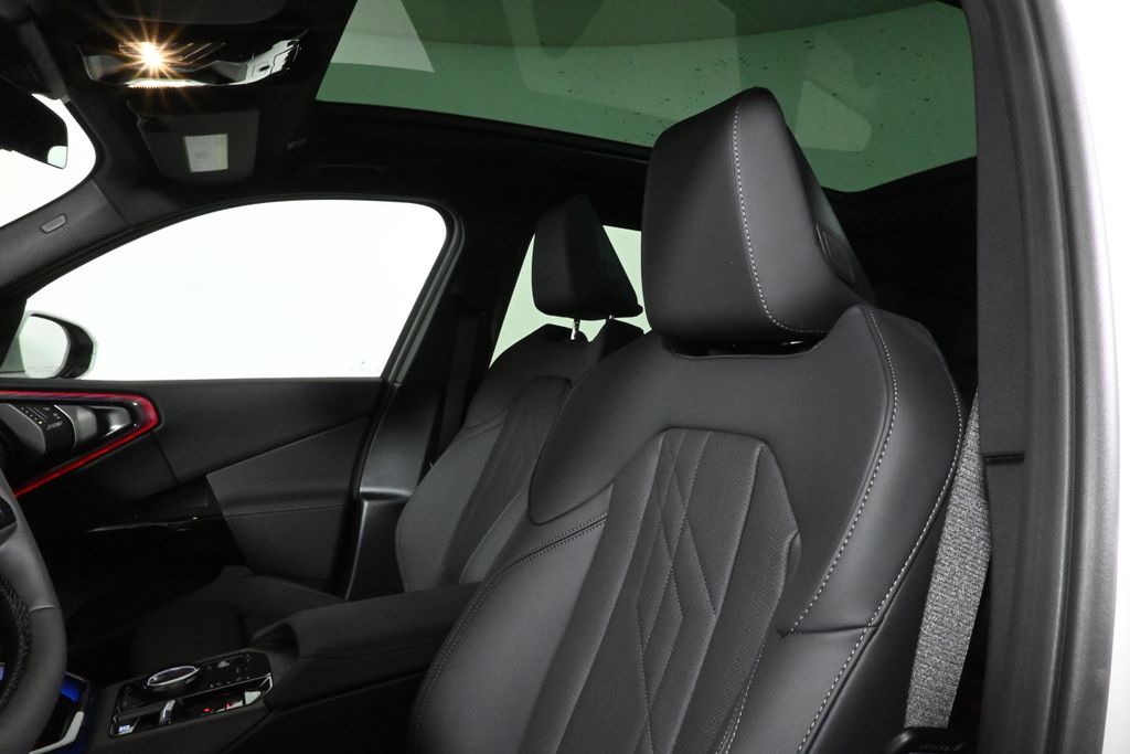 Thumbnail: 2026 BMW X3 - 16