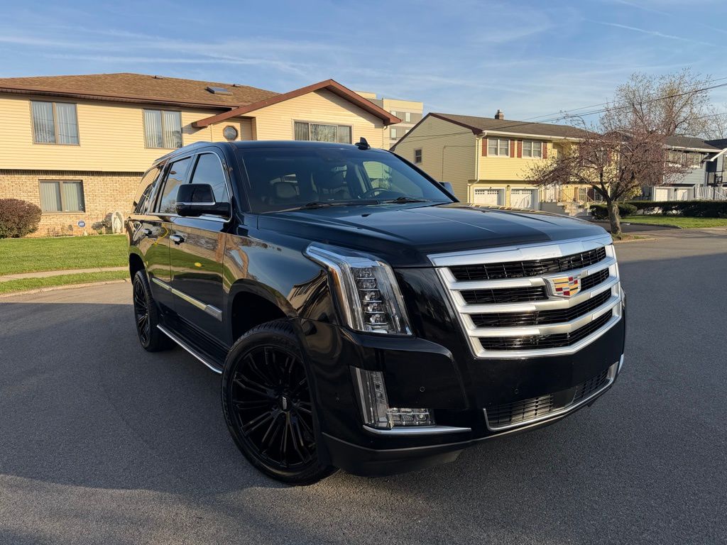 2019 Cadillac Escalade Luxury RWD