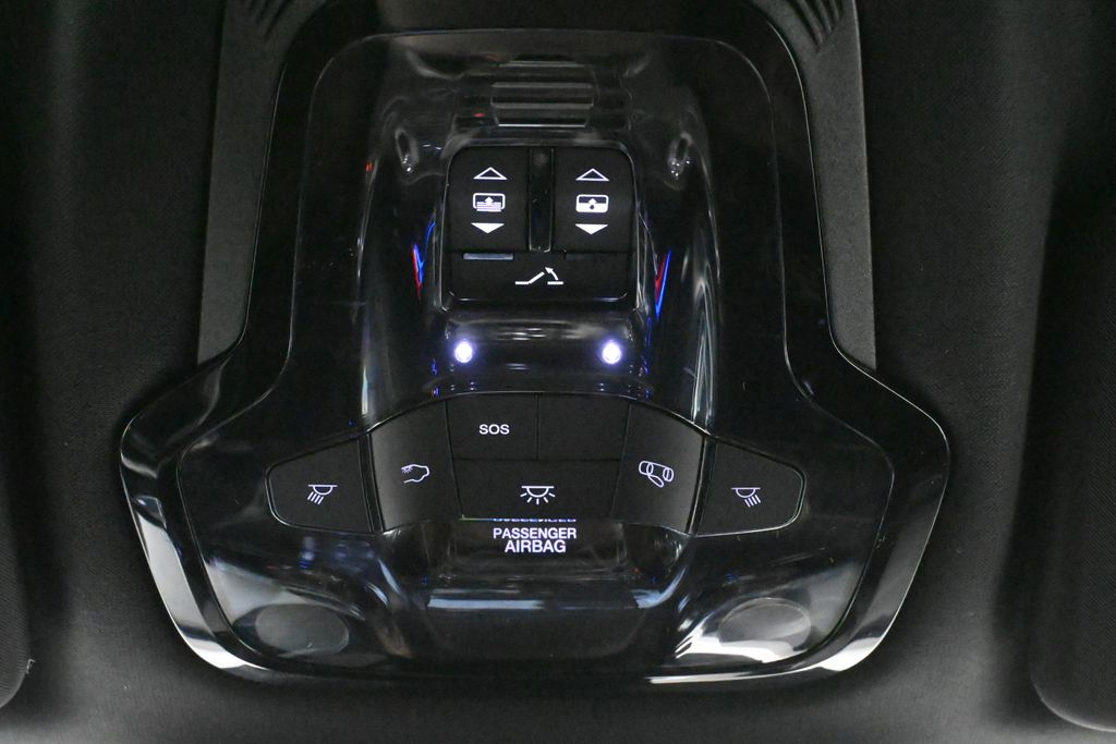 Thumbnail: 2022 Alfa Romeo Stelvio - 24