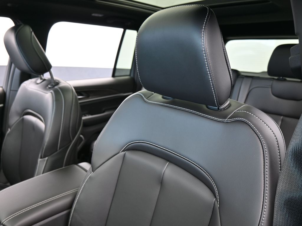 New 2026 Silver Zynith Jeep Limited image 17