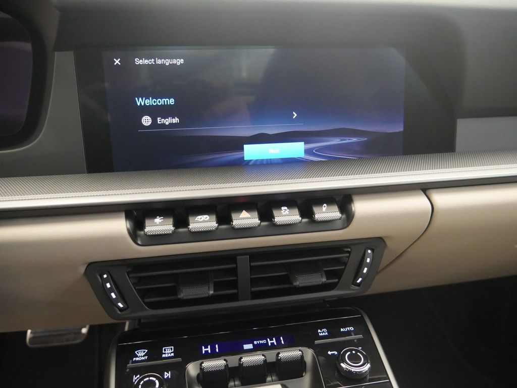 Thumbnail: 2026 Porsche 911 - 30